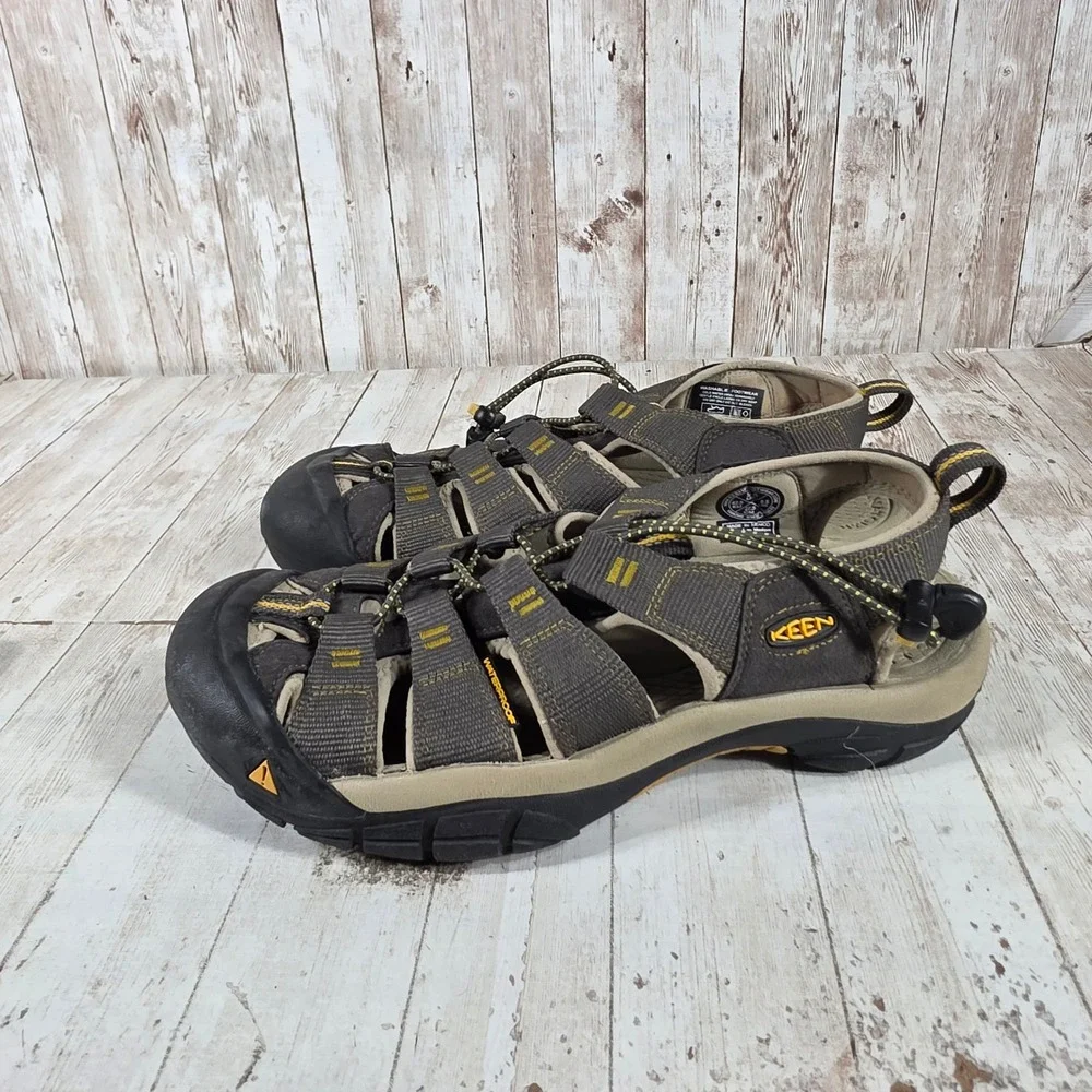 KEEN Newport H2‎ Mens 9.5 Waterproof Hiking Sandals Gray 1008399 Outdoor Shoes